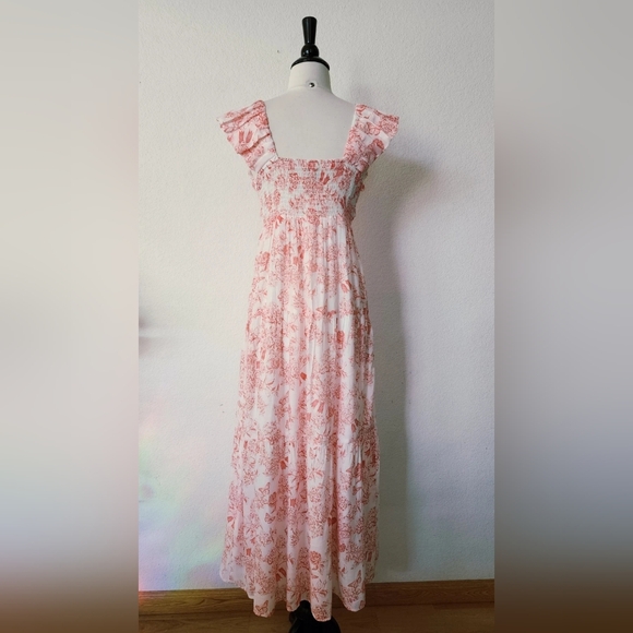 Floral Ruffle V-Neck Maxi Dress in Blush - Picture 3 of 4